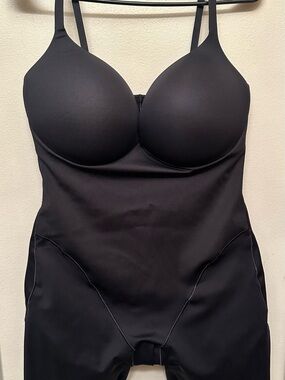 NWT SKIMS ULTIMATE BODY PUSH-UP BUTT ENHANCING PADDED MIDTHIGH BODYSUIT